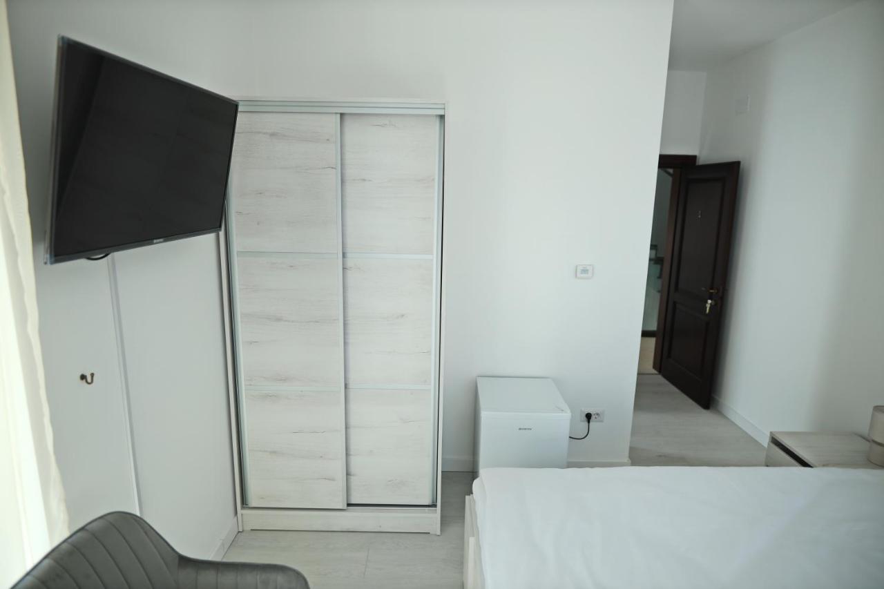 Casa Vys Apartment Pitesti Ngoại thất bức ảnh