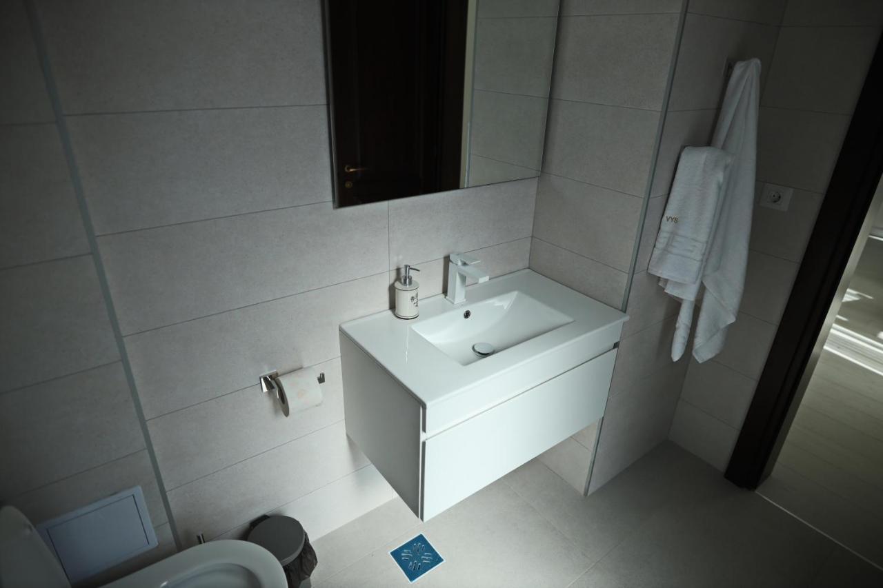 Casa Vys Apartment Pitesti Ngoại thất bức ảnh