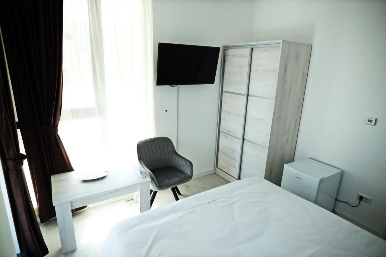 Casa Vys Apartment Pitesti Ngoại thất bức ảnh
