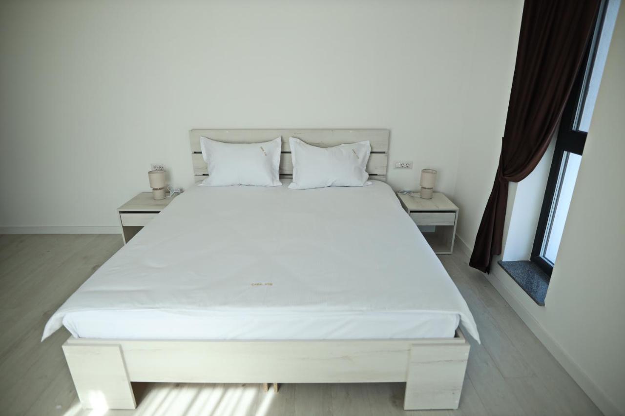Casa Vys Apartment Pitesti Ngoại thất bức ảnh