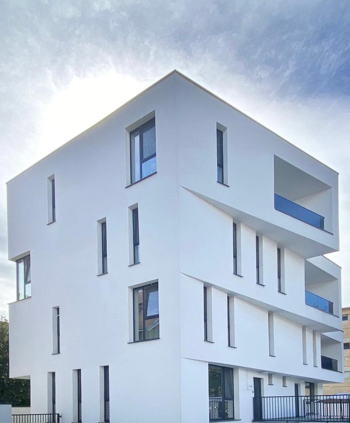 Casa Vys Apartment Pitesti Ngoại thất bức ảnh